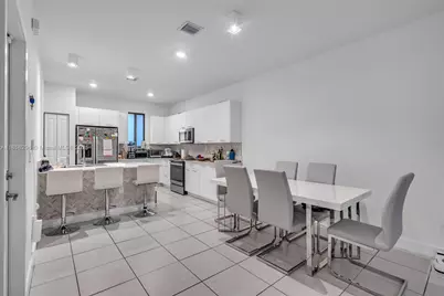 4450 NW 83rd Pkwy #., Doral, FL 33166 - Photo 9