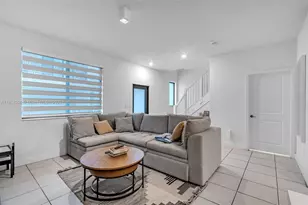 4450 NW 83rd Pkwy, Doral, FL 33166 - Photo 7