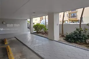 6424 Collins Ave, Miami Beach, FL 33141 - Photo 5