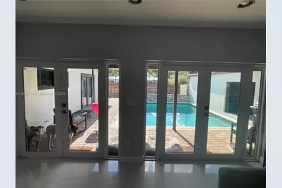 801 Oriole Ave, Miami Springs, FL 33166 - Photo 3