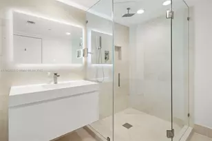 6801 Collins Ave, Miami Beach, FL 33141 - Photo 15