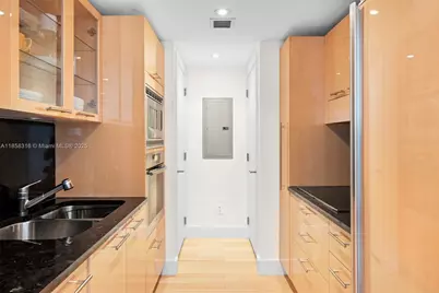 6801 Collins Ave #Door1409 (deed 1401), Miami Beach, FL 33141 - Photo 7
