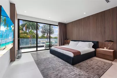 1960 NE 197th Ter, Miami, FL 33179 - Photo 23