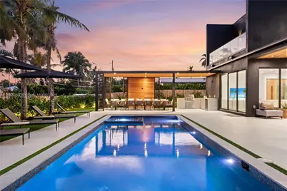 1960 NE 197th Ter, Miami, FL 33179 - Photo 25