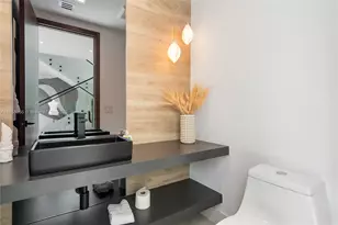 1960 NE 197th Terrace, Miami, FL 33179 - Photo 17