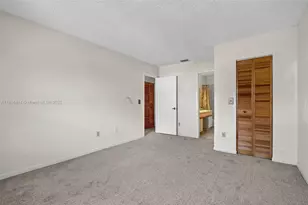 1042 SW 113th Terrace, Pembroke Pines, FL 33025 - Photo 13