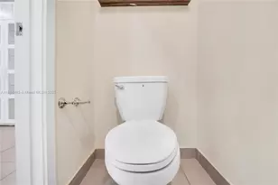 8151 NW 104th Ave, Doral, FL 33178 - Photo 19