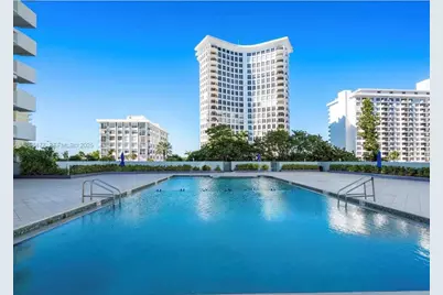 5601 Collins Ave #820, Miami Beach, FL 33140 - Photo 17