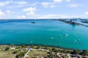 1800 N Bayshore Dr, Miami, FL 33132 - Photo 1