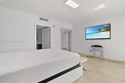 1800 N Bayshore Dr #3501, Miami, FL 33132 - Photo 31