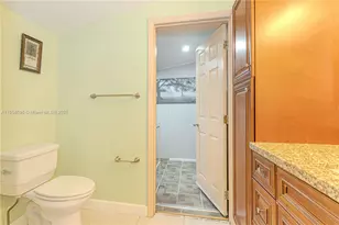 921 N 31st Ct, Hollywood, FL 33021 - Photo 5
