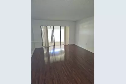 343 Fairway Cir #63, Weston, FL 33326 - Photo 9