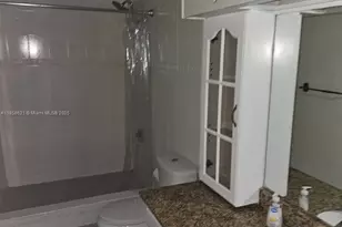 343 Fairway Cir, Weston, FL 33326 - Photo 15