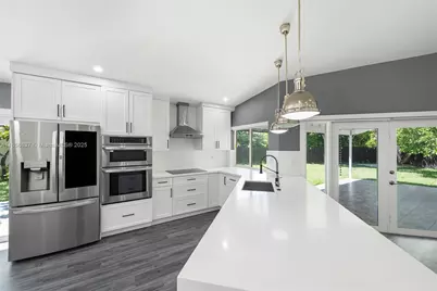 11518 SW 174th St, Miami, FL 33157 - Photo 13