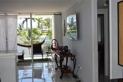 1865 79th St Cswy #4C, North Bay Village, FL 33141 - Photo 9