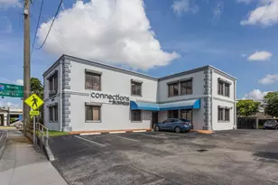 2843 Pembroke Rd, Hollywood, FL 33020 - Photo 1