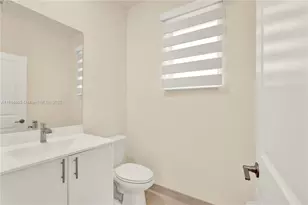 4413 NW 83rd Path, Doral, FL 33166 - Photo 29