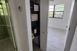 7710 Carlyle Ave, Miami Beach, FL 33141 - Photo 9