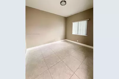 14 SW 7th Ave, Dania Beach, FL 33004 - Photo 13