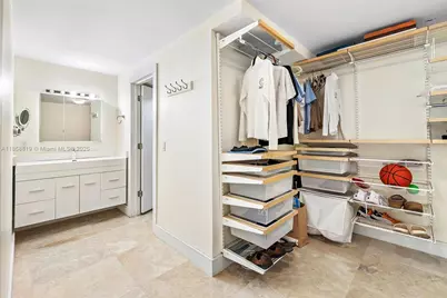 600 Grapetree Dr #3BS, Key Biscayne, FL 33149 - Photo 29