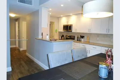 400 N Riverside Dr #104, Pompano Beach, FL 33062 - Photo 3