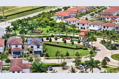 10480 W 33rd Ln, Hialeah, FL 33018 - Photo 35