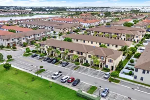 10480 W 33rd Ln, Hialeah, FL 33018 - Photo 5