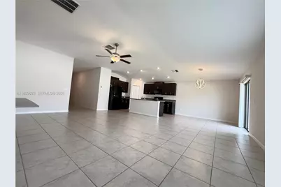 39889 Harmon Grove Ct, Zephyrhills, FL 33540 - Photo 9