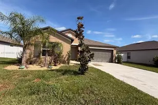 39889 Harmon Grove Ct, Zephyrhills, FL 33540 - Photo 3