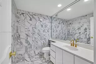 5255 Collins Ave, Miami Beach, FL 33140 - Photo 13