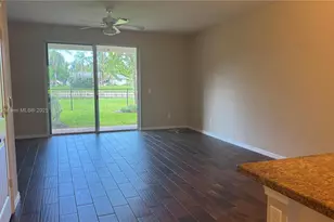 1121 Vermilion Dr, West Palm Beach, FL 33461 - Photo 9