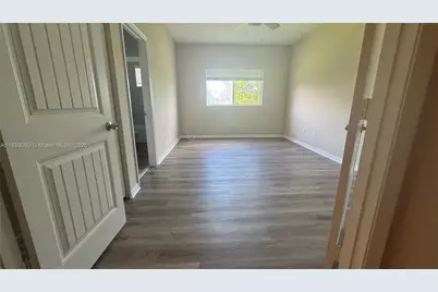 1121 Vermilion Dr, West Palm Beach, FL 33461 - Photo 11