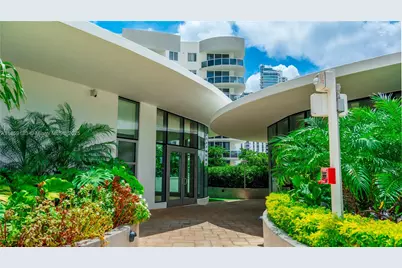 700 NE 24th St #2905, Miami, FL 33137 - Photo 9