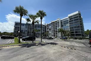 800 Parkview Dr, Hallandale Beach, FL 33009 - Photo 1