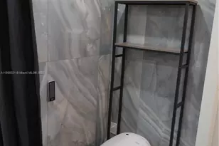 524 NE 27th Dr, Wilton Manors, FL 33334 - Photo 21