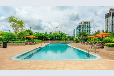 700 NE 24th St #2705, Miami, FL 33137 - Photo 11