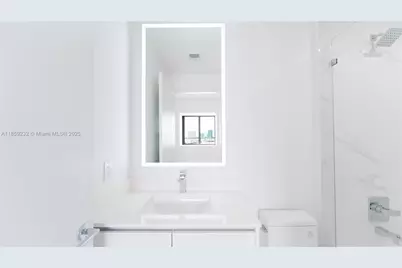 700 NE 24th St #2705, Miami, FL 33137 - Photo 23