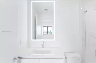 700 NE 24th St, Miami, FL 33137 - Photo 23