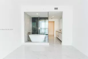700 NE 24th St, Miami, FL 33137 - Photo 33