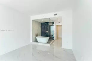 700 NE 24th St, Miami, FL 33137 - Photo 39