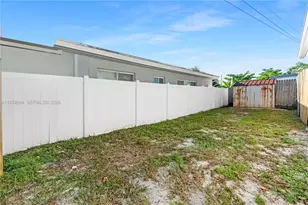 2128 Cleveland St, Hollywood, FL 33020 - Photo 25