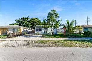 2128 Cleveland St, Hollywood, FL 33020 - Photo 3