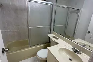 17415 NW 75th Pl, Hialeah, FL 33015 - Photo 15