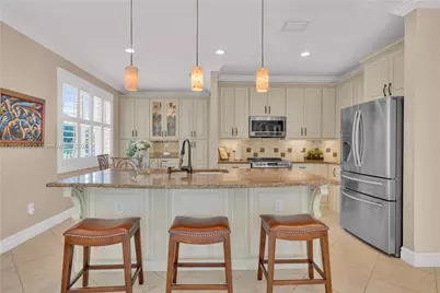 322 SW 184th Way, Pembroke Pines, FL 33029 - Photo 11