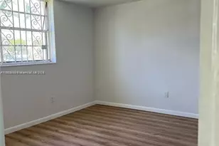 5055 NW 7th St, Miami, FL 33126 - Photo 11