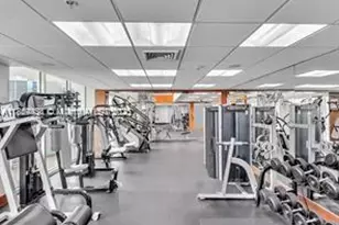 31 SE 5th St, Miami, FL 33131 - Photo 7