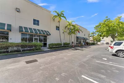 1071 NW 31st Ave #B-4, Pompano Beach, FL 33069 - Photo 3