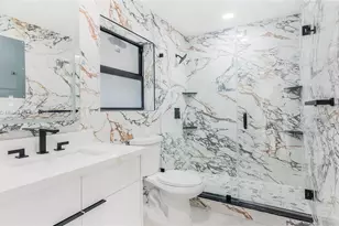 2417 NE 18th Ave, Wilton Manors, FL 33305 - Photo 15