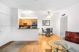 10715 W Clairmont Cir, Tamarac, FL 33321 - Photo 5