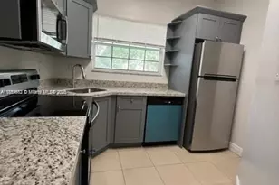 1791 NW 96th Terrace, Pembroke Pines, FL 33024 - Photo 3